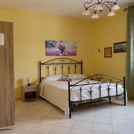 Capinera לינה וארוחת בוקר 3*