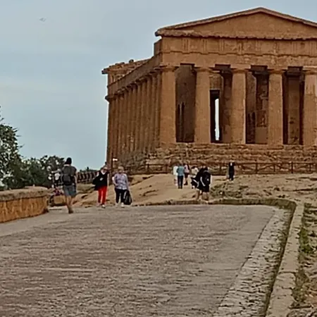 Capinera Couette-café 3*