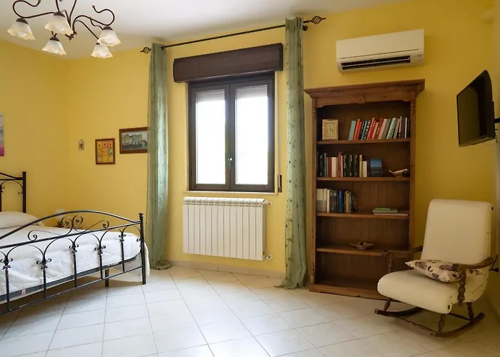 Bed and Breakfast Capinera